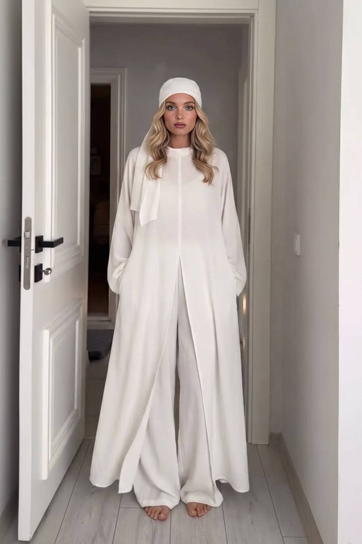 Set aus Schlitzhemd und Hose mit weitem Bein
