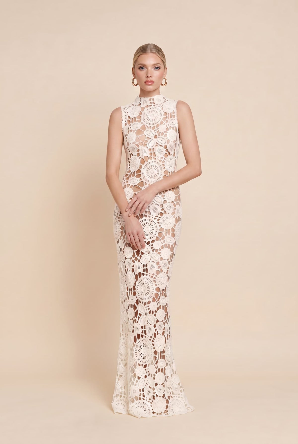 Vestido comprido de renda justo ao corpo, estilo férias