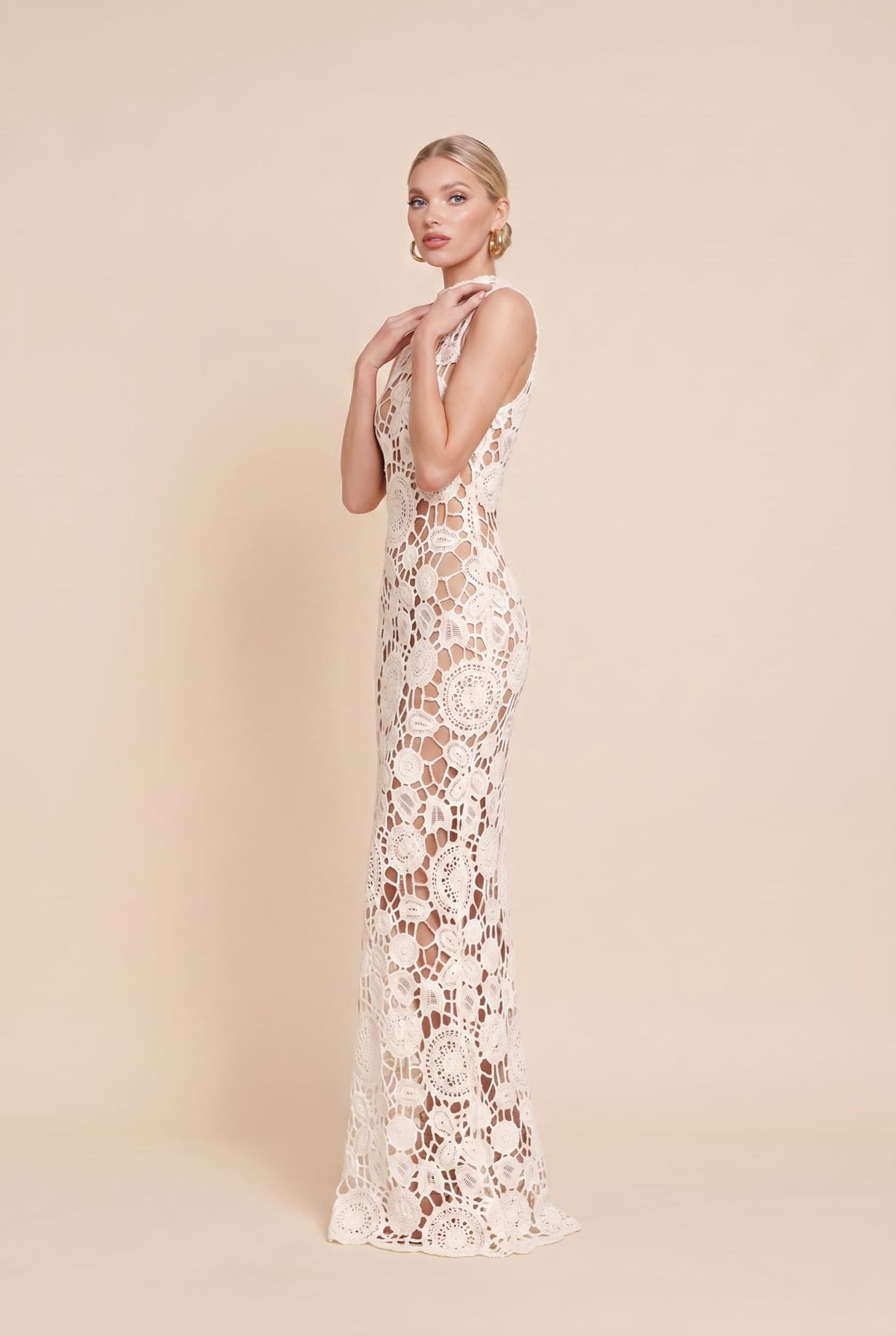 Vestido comprido de renda justo ao corpo, estilo férias