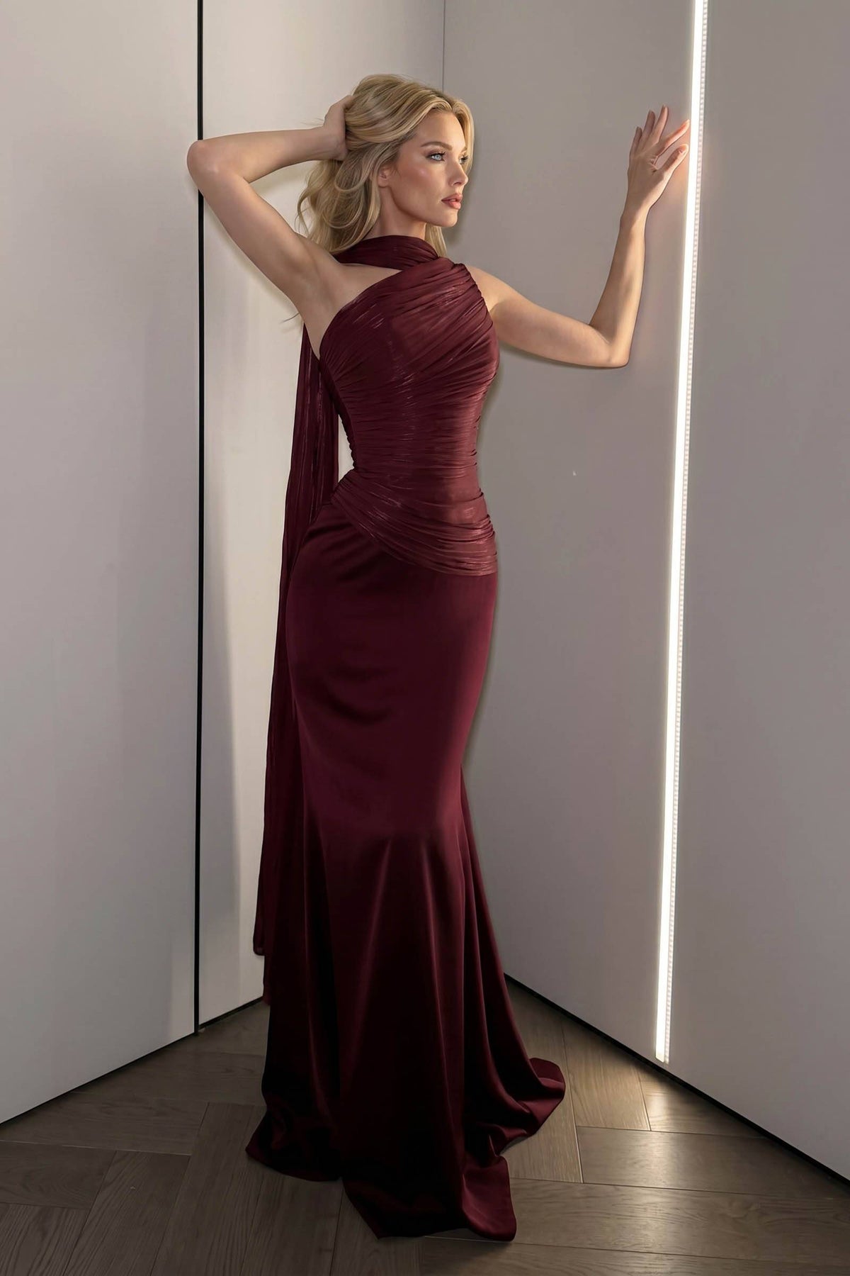 Robe longue à ruban plissé