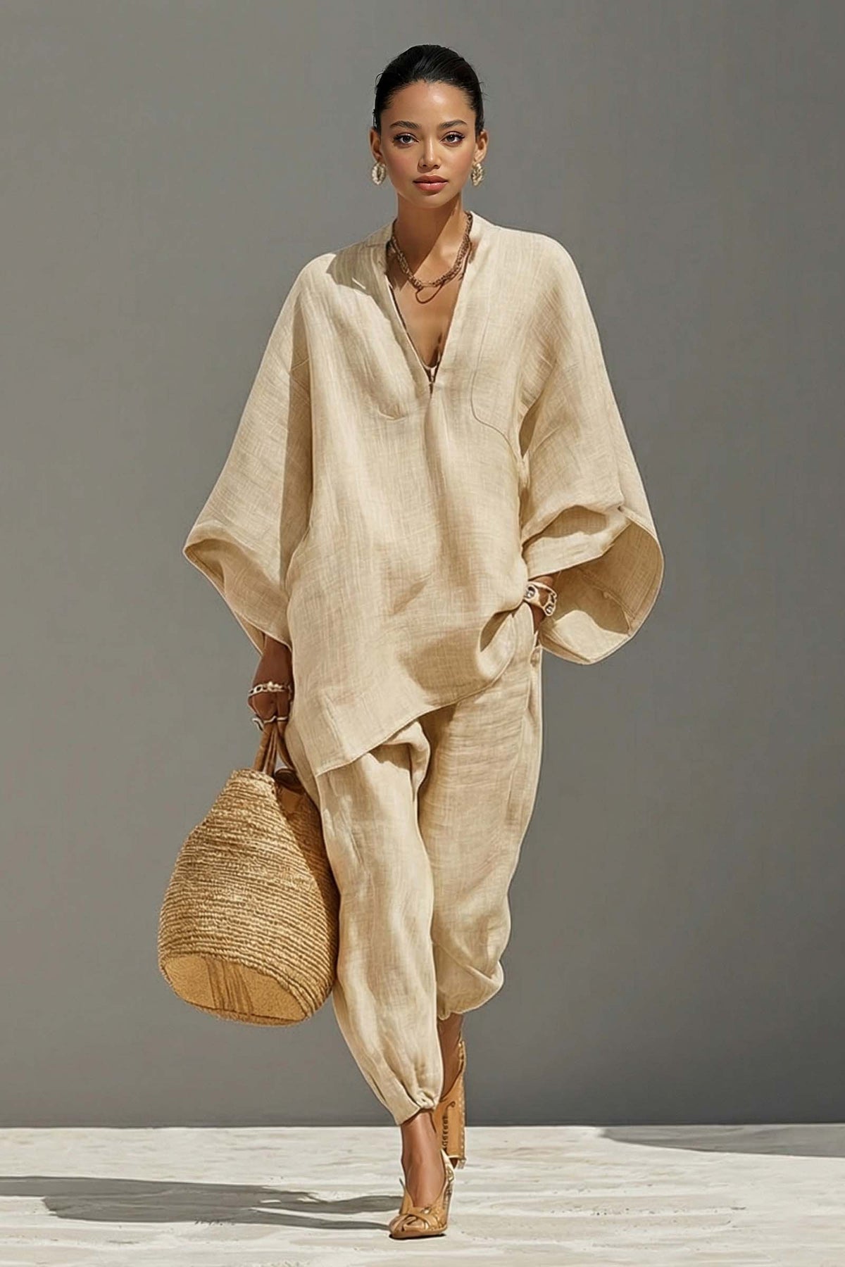 Completo con camicia ampia con colletto verticale e pantaloni