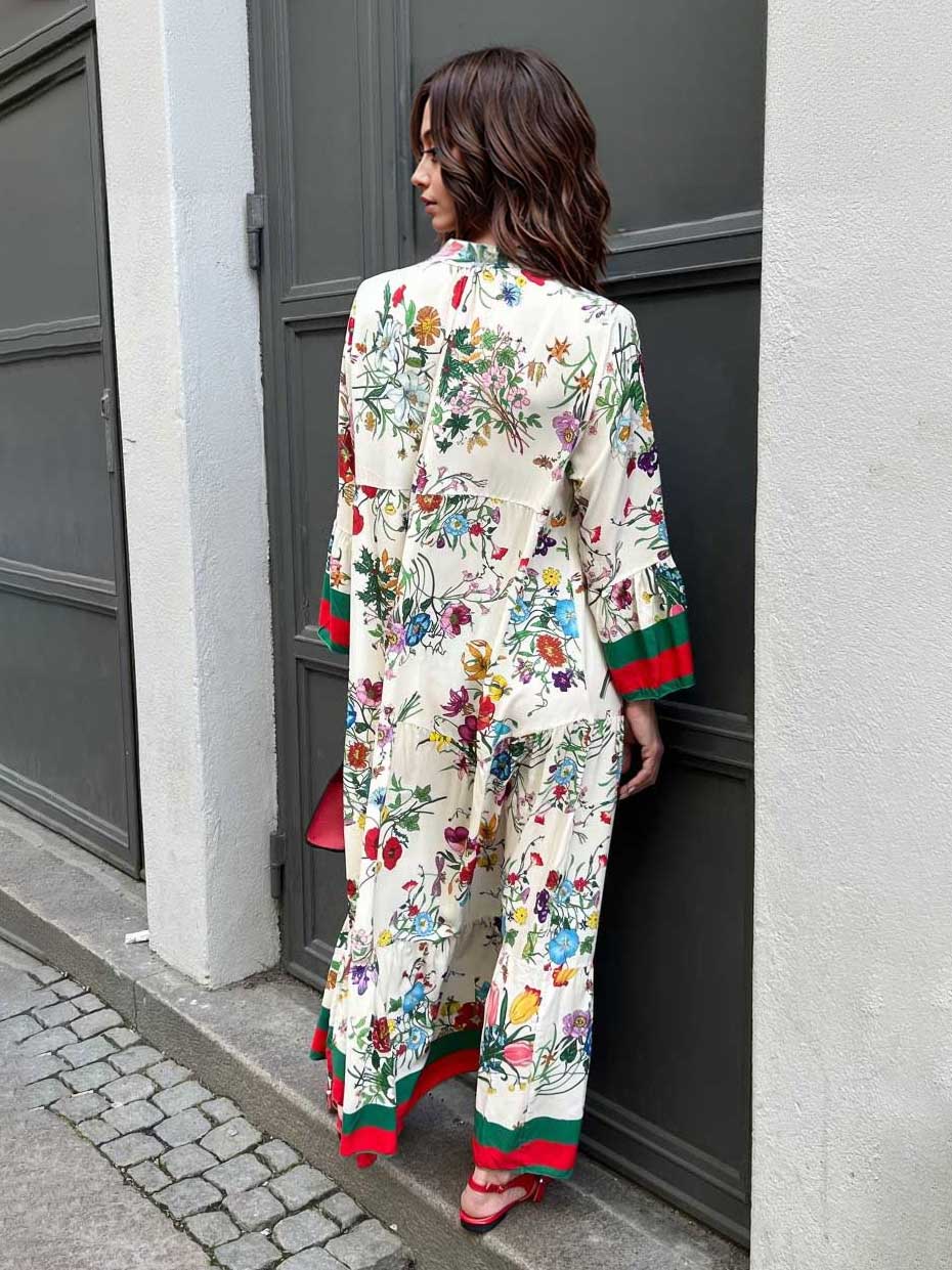 Maxikleid im Resort-Stil mit Blumenprint und Trompetenärmeln