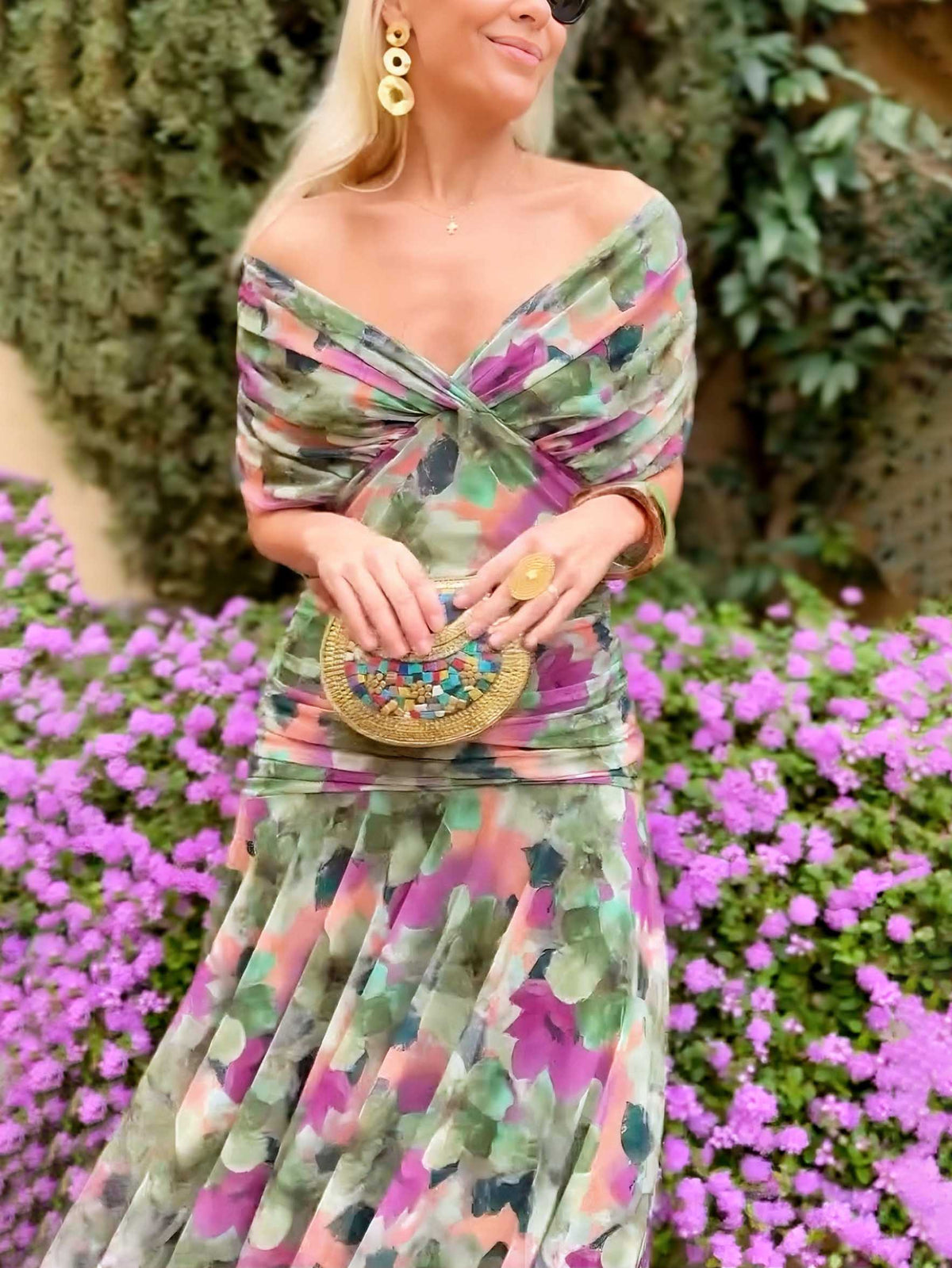 Vestido largo de fiesta elegante con escote en V y estampado floral de fantasía pintado