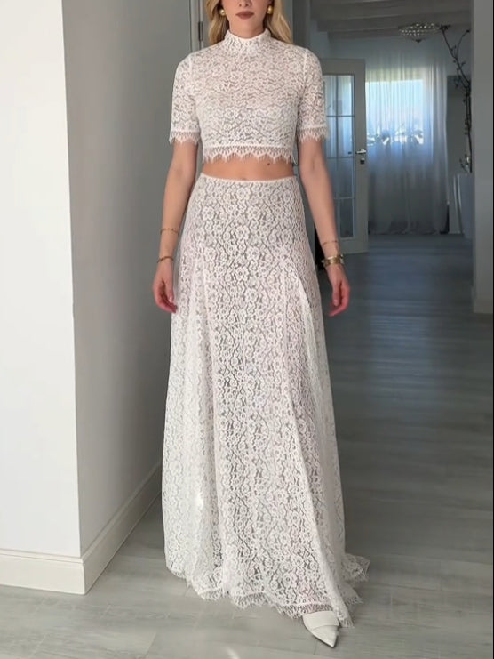 Top elegante de manga curta em renda vazada