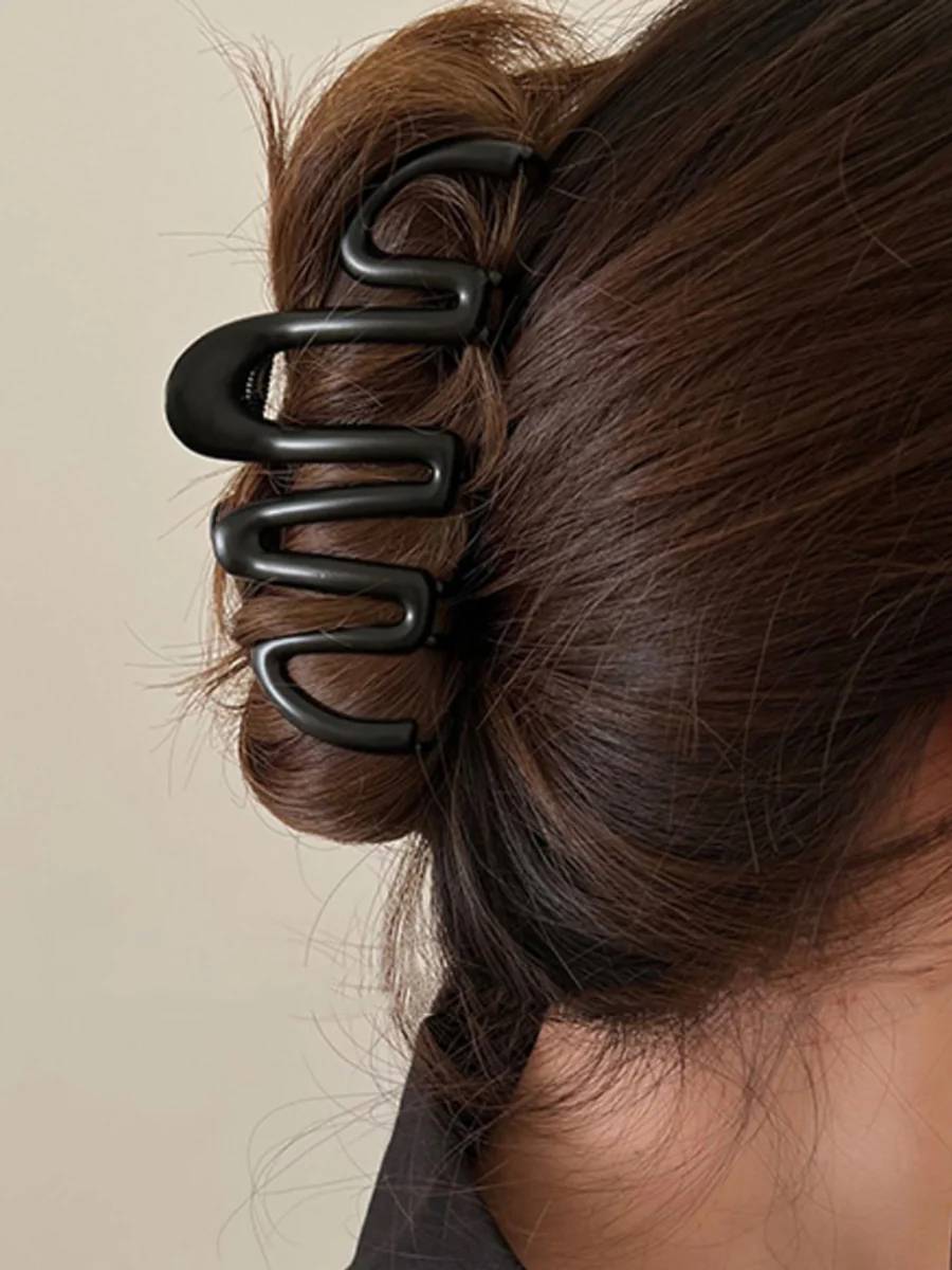 Horquilla metálica minimalista