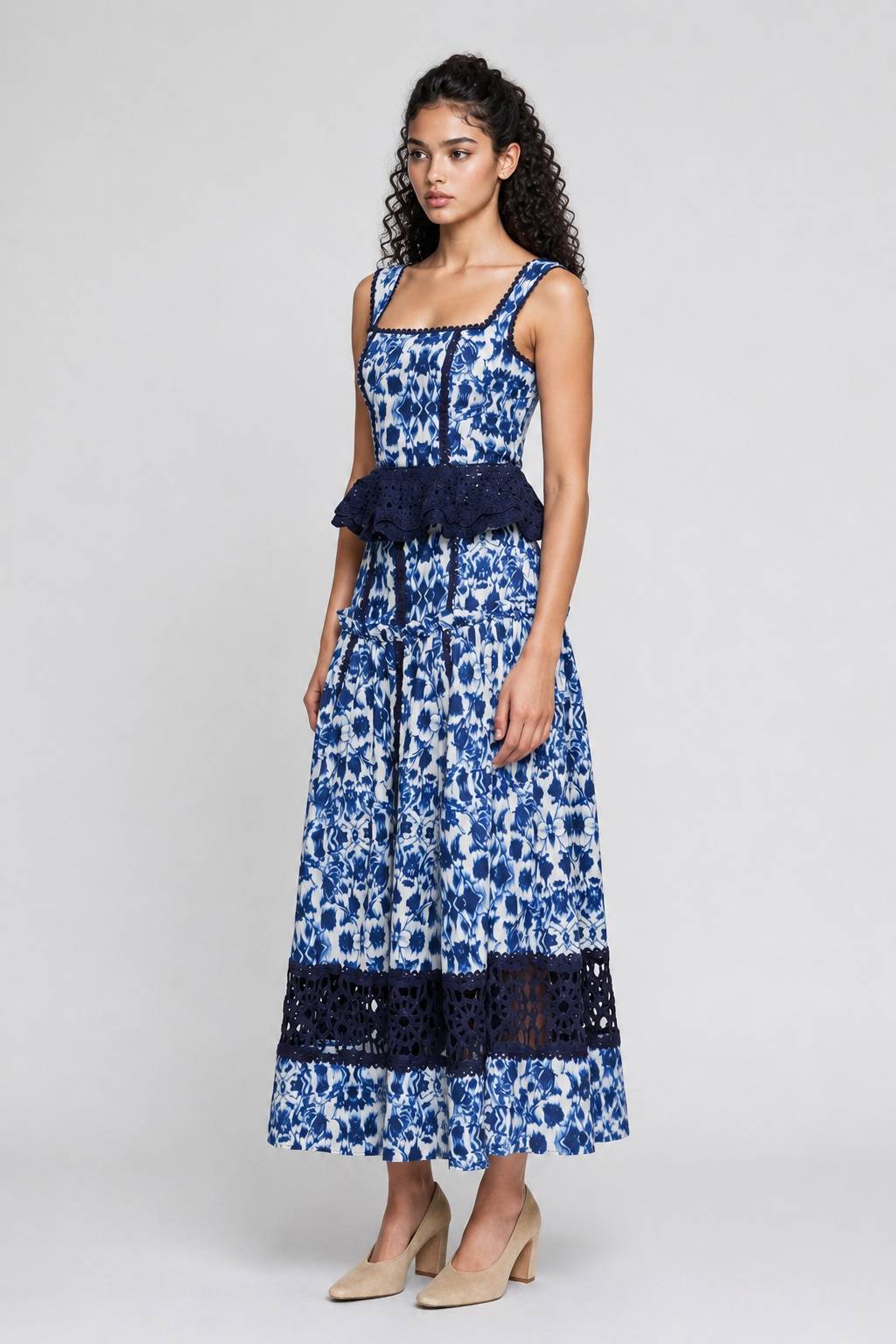 Abito maxi blu senza maniche con stampa floreale e cintura in vita - abito estivo boho chic