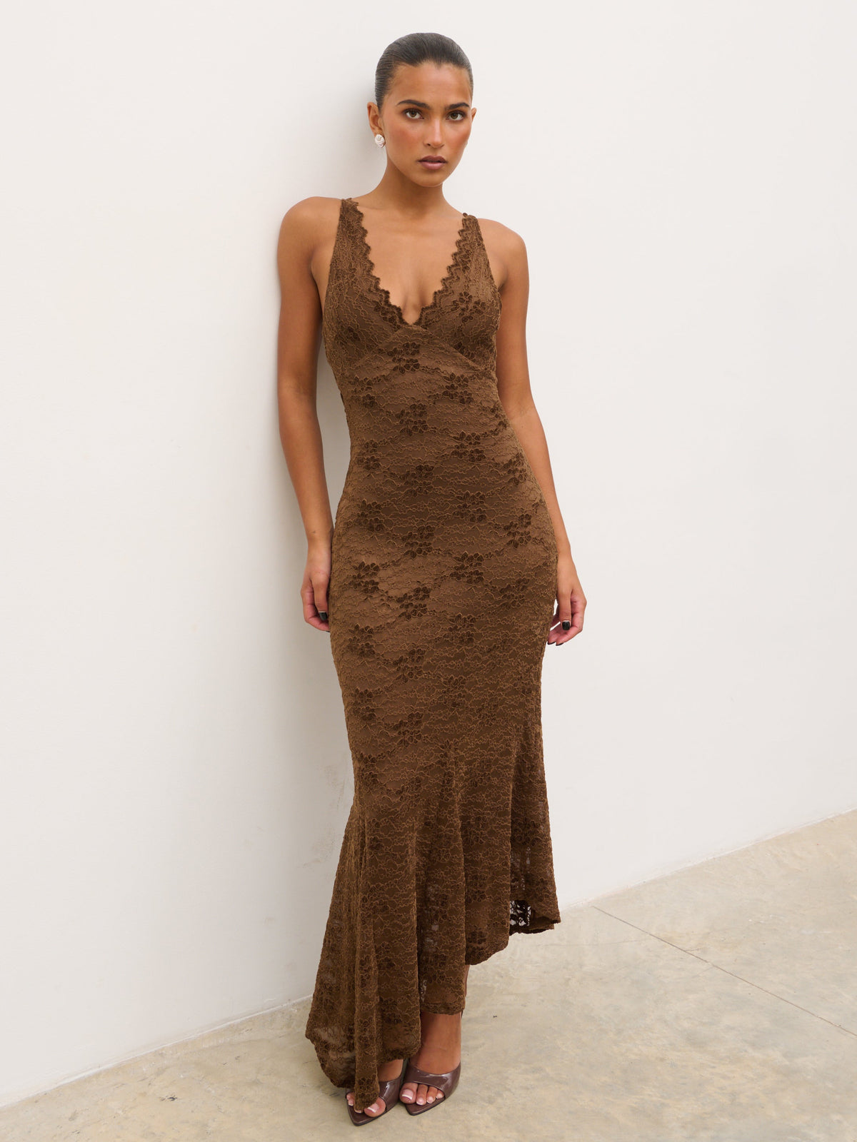 Brown V-neck lace dress