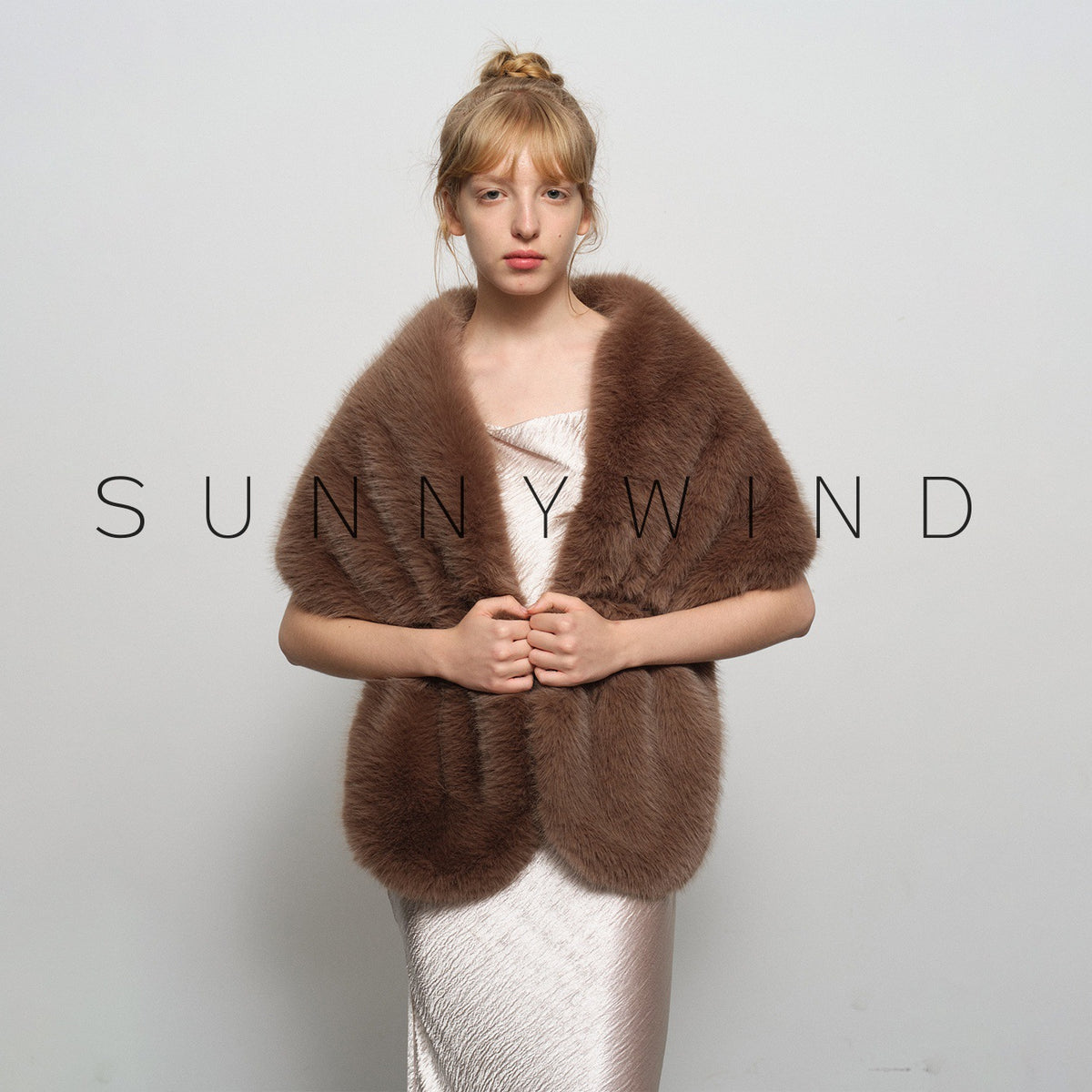 Stylish and elegant faux fur-collared shawl for evening party gowns.