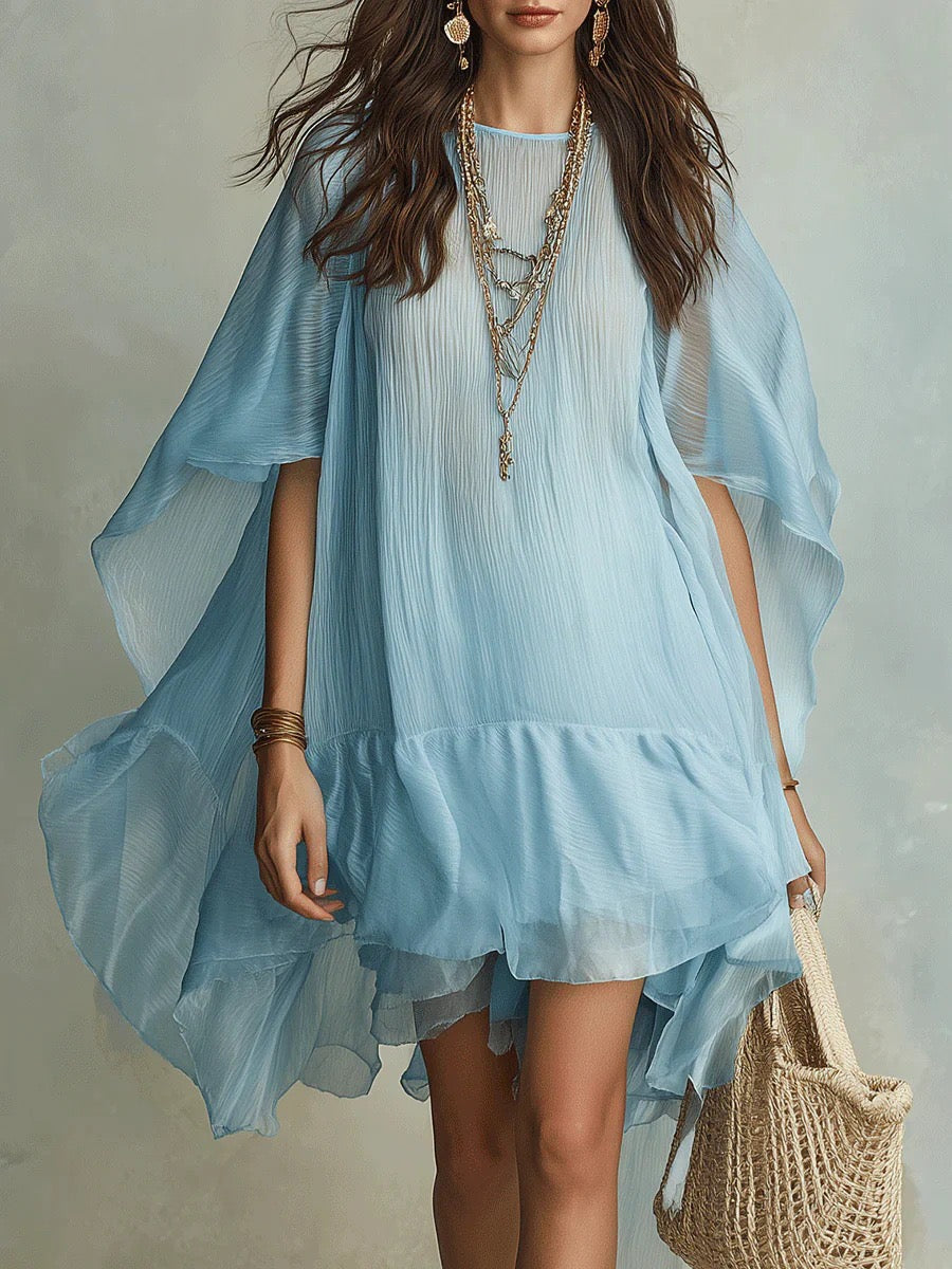 Himmelblaues plissiertes Chiffon-Minikleid mit Capeärmeln und Rüschen
